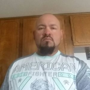 Meet your Posher, Carlos